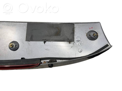 Spoilera aizmugurējais vāks