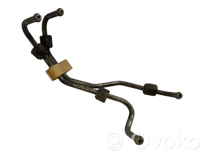 Degvielas caurulīte (-es)