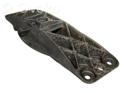 Кронштейн крепления трансмиссии