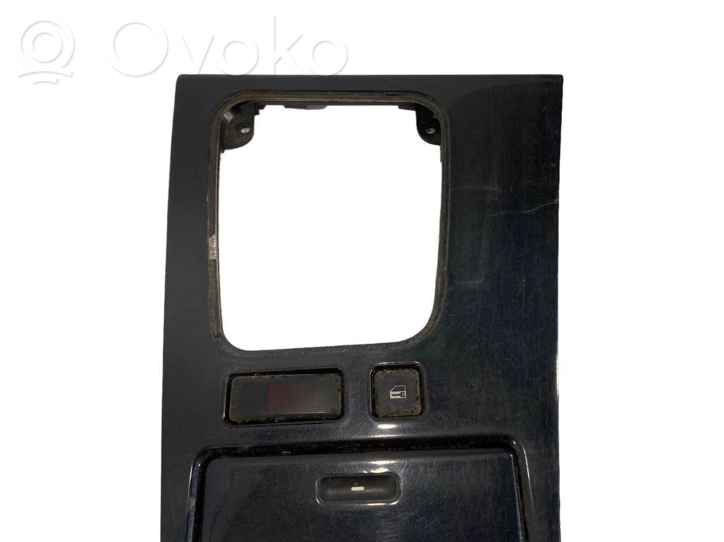 Gear shift lever decorative trim (plastic)