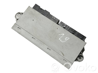 Durvju vadības bloks