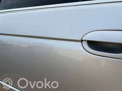 Aizmugurējās durvis