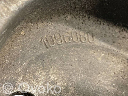 Dzinēja nostiprināšanas stiprinājums-kronšteins