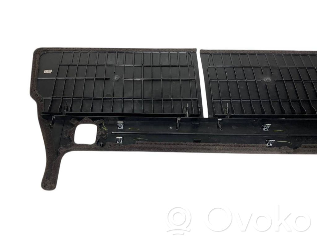 Bagāžnieka paklājiņš