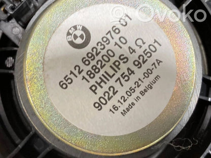 Apšuvums aizmugurējām durvīm