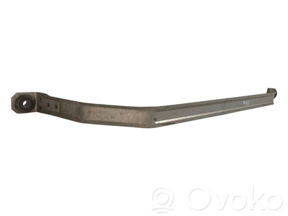 Degvielas tvertnesturētājs (-i)