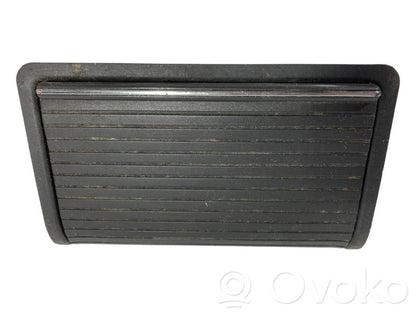 Пепельница (задняя)