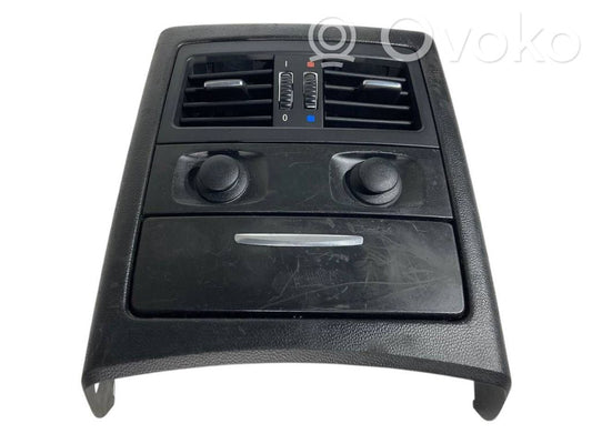 Aizmugurējā gaisa - ventilācijas reste