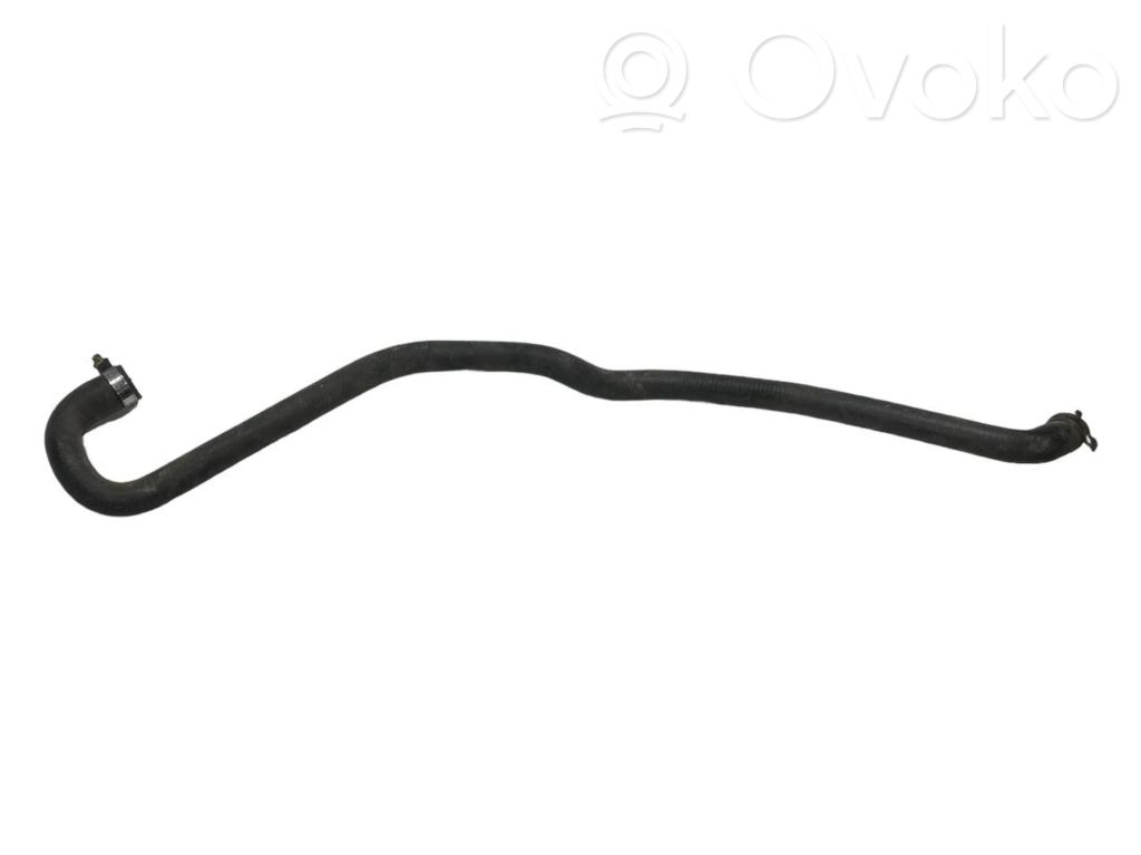 Caurulīte (-es) / šļūtene (-es)