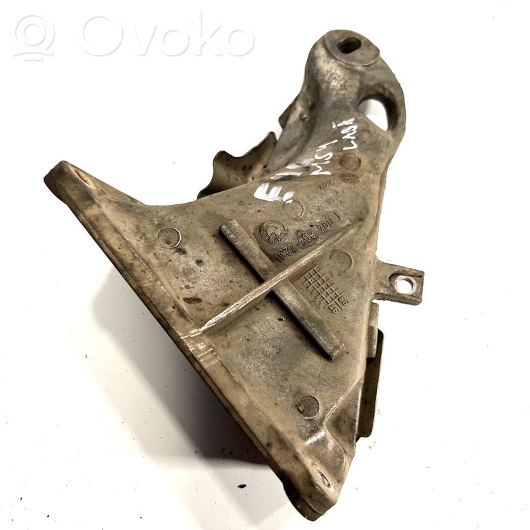 Dzinēja nostiprināšanas stiprinājums-kronšteins