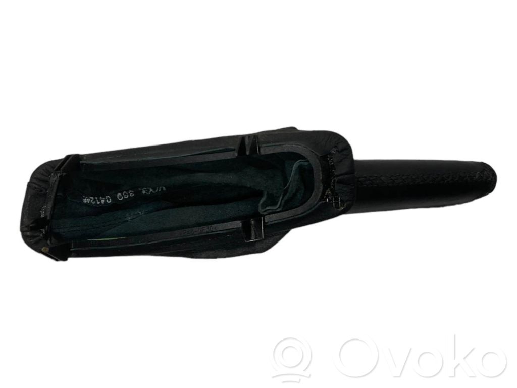 Rokas bremzes dekoratīvā apdare