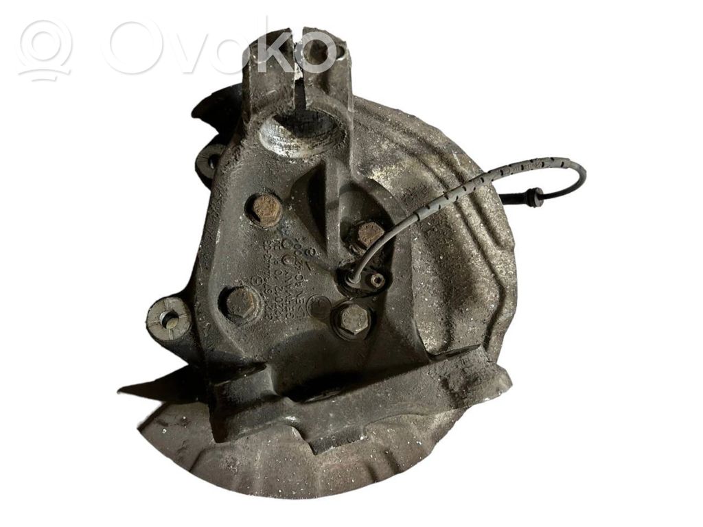 Priekšējā riteņa rumbas vārpstas šarnīrs (stupica, capfa)