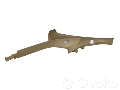 (D) statņa dekoratīvā apdare (augšdaļa)