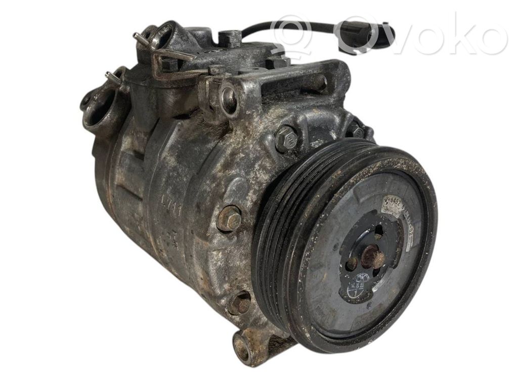 Air conditioner compressor (pump)