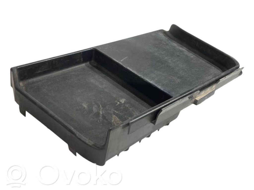 Akumulatora kastes vāks