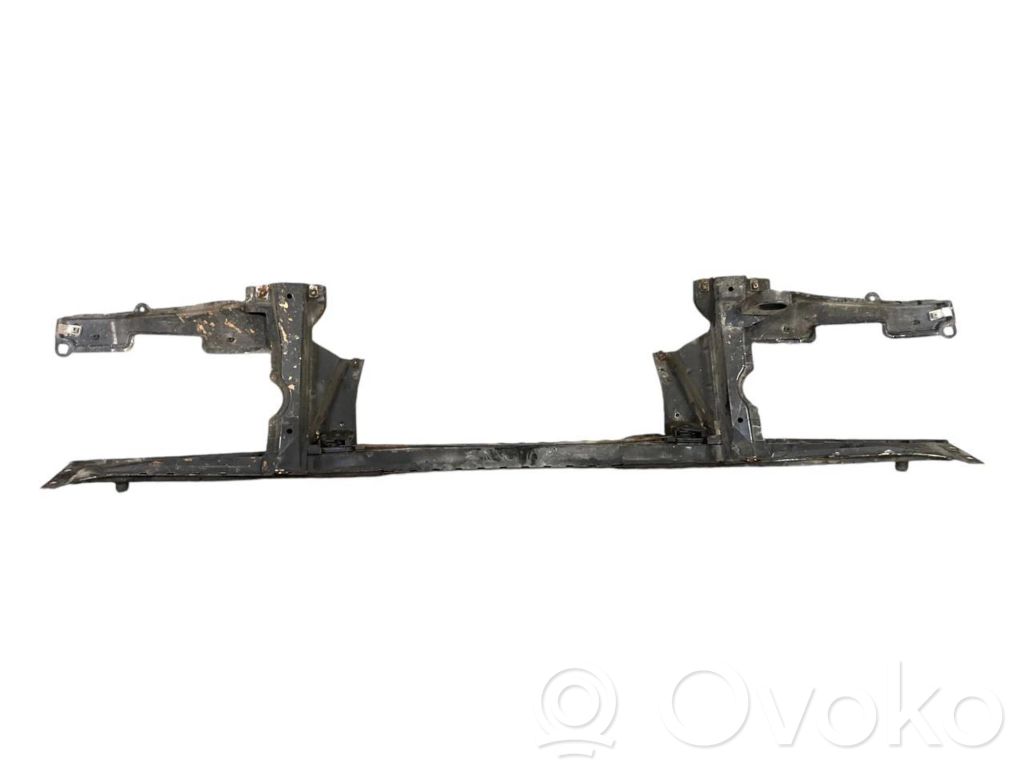 Radiatoru paneļa augšējā daļa (televizors)