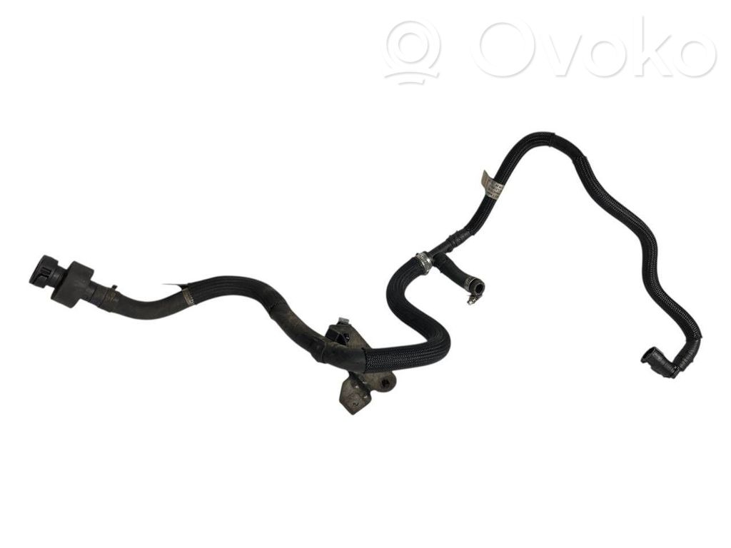 Degvielas caurulīte (-es)