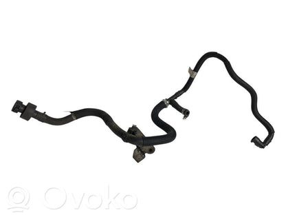 Degvielas caurulīte (-es)