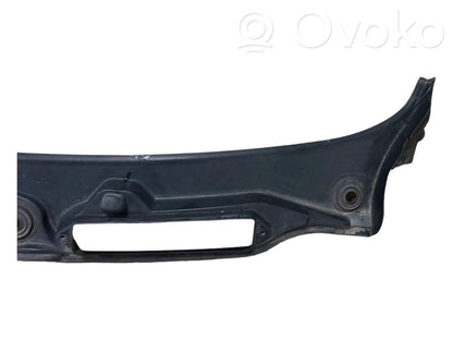 Stikla tīrītāja slotiņas