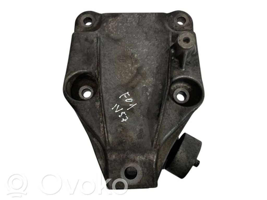 Engine mounting bracket