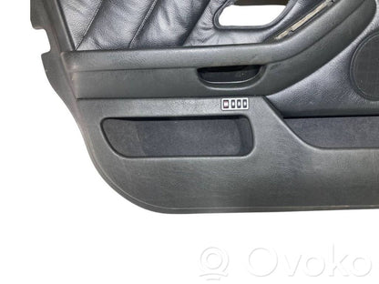 Priekšējo durvju apdare