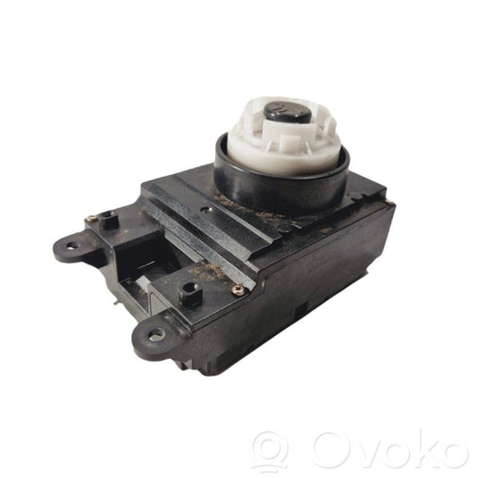 Daudzfunkciju vadības slēdzis / poga