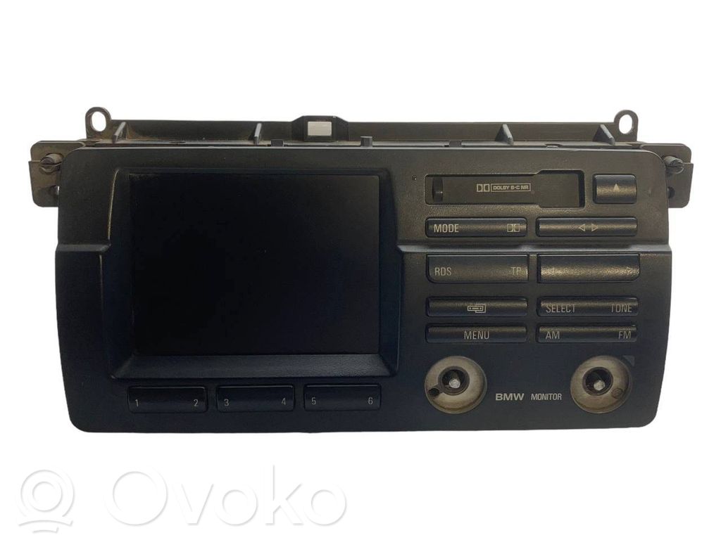 Radio / CD/DVD atskaņotājs / navigācija