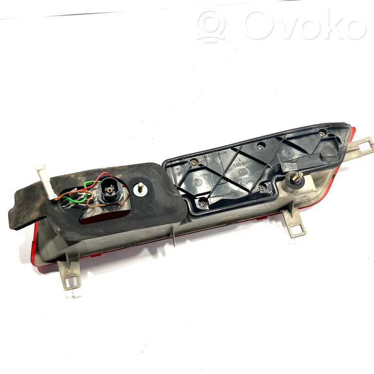 Aizmugurējais lukturis pārsegā