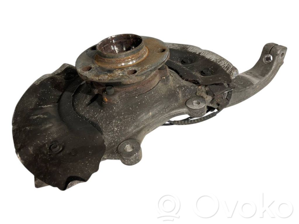 Priekšējā riteņa rumbas vārpstas šarnīrs (stupica, capfa)