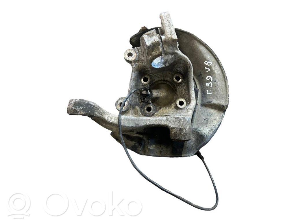 Priekšējā riteņa rumbas vārpstas šarnīrs (stupica, capfa)