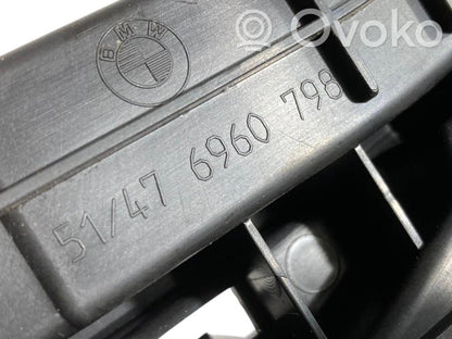 Cita veida salona detaļa