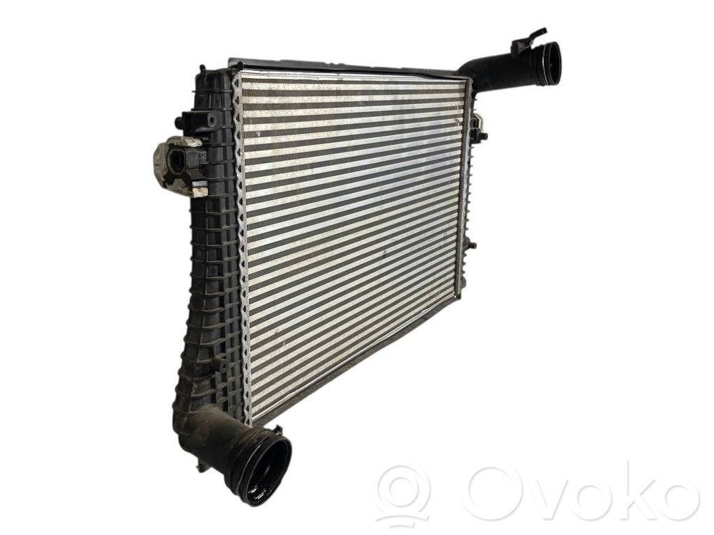 Starpdzesētāja radiators
