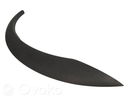 Aizmugurējā spārna uzlika / moldings