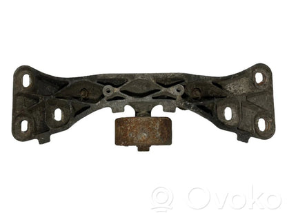 Кронштейн крепления трансмиссии