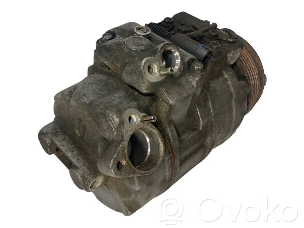 Air conditioner compressor (pump)