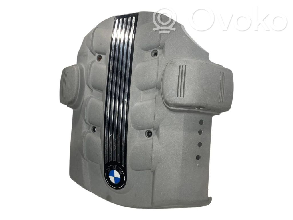 Крышка двигателя (декоративная отделка)