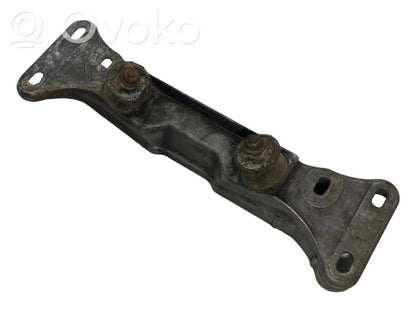 Pārnesumkārbas stiprinājuma kronšteins