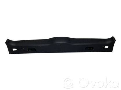 Galvenais apdares panelis