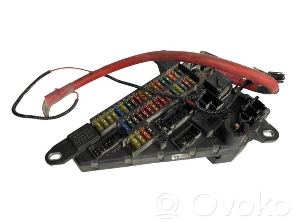 Блок предохранителей