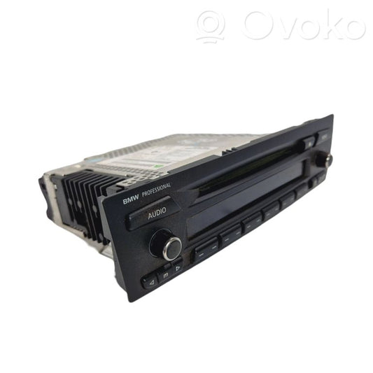 Radio / CD/DVD atskaņotājs / navigācija