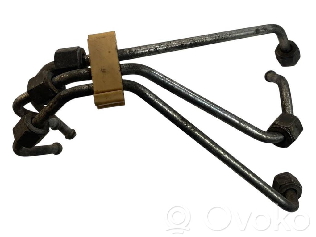 Degvielas caurulīte (-es)