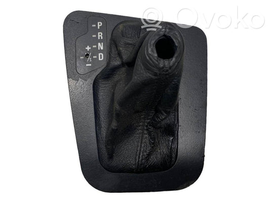 Декоративная накладка на рычаг переключения передач (пластик)