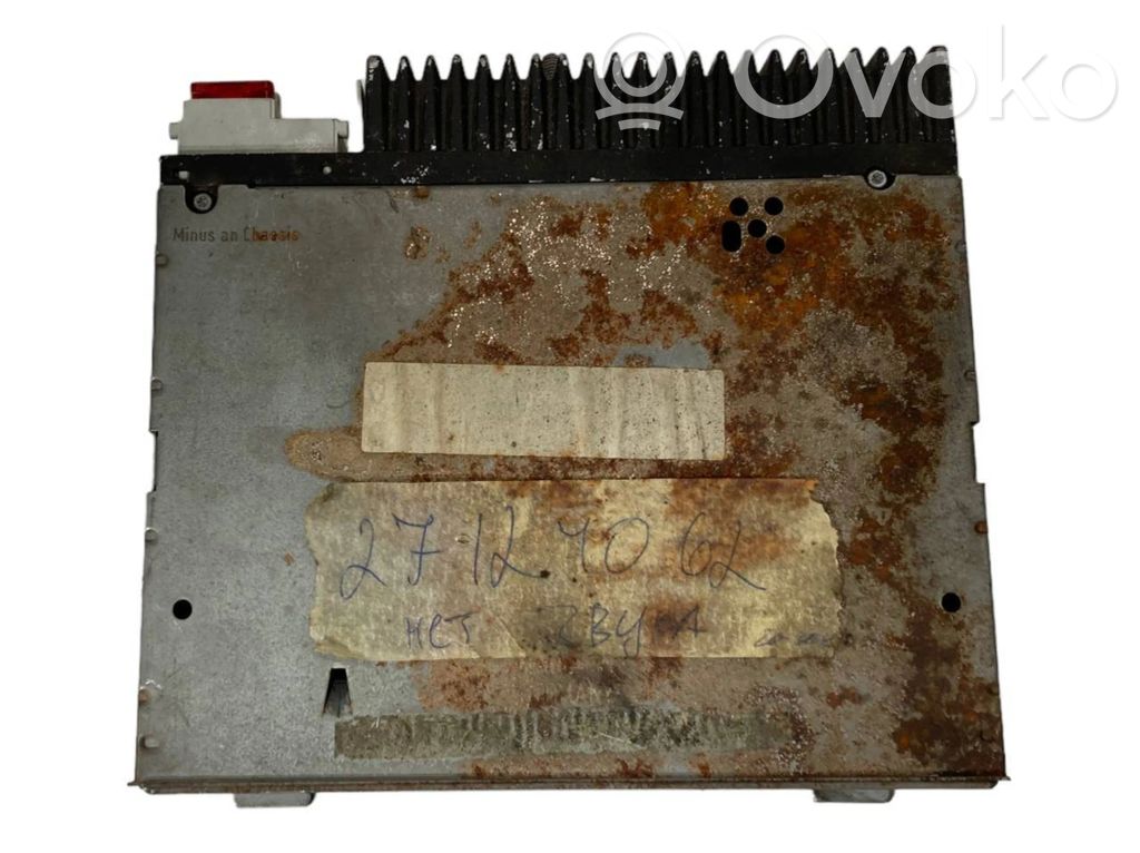 Radio / CD/DVD atskaņotājs / navigācija