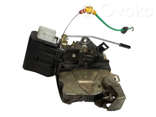 Aizmugurē slēdzene