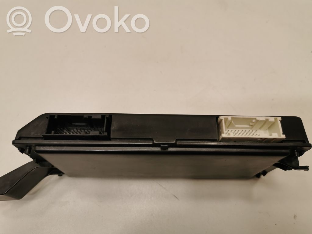 Gaisa kondicionēšanas / salona apsildes vadības bloks