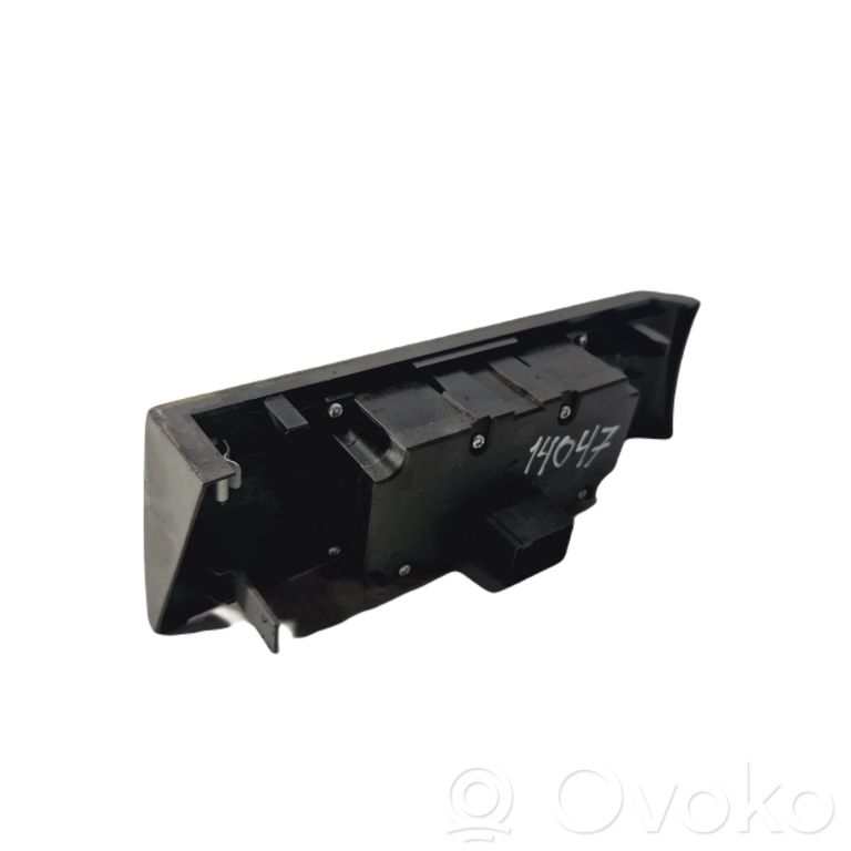 Headlight switch