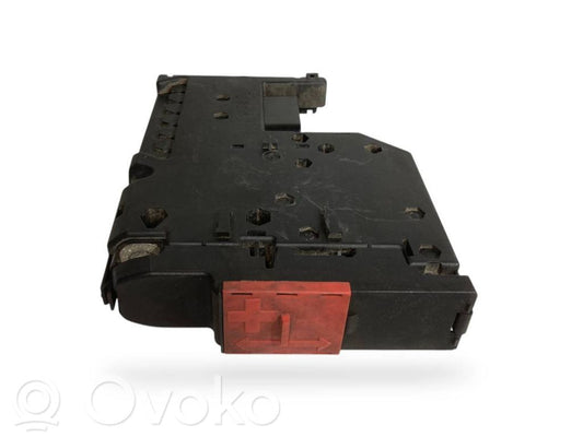 Positive wire connection assembly