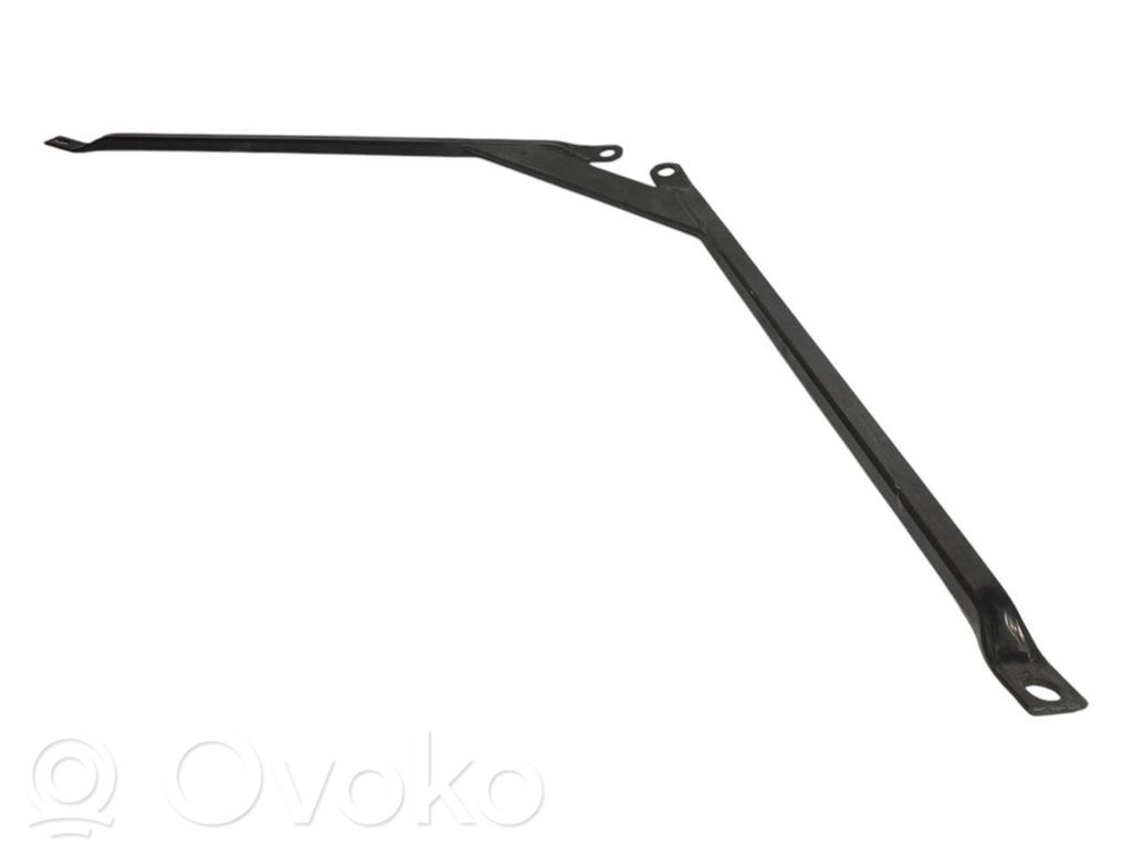 Cita veida dzinēja nodalījuma detaļa