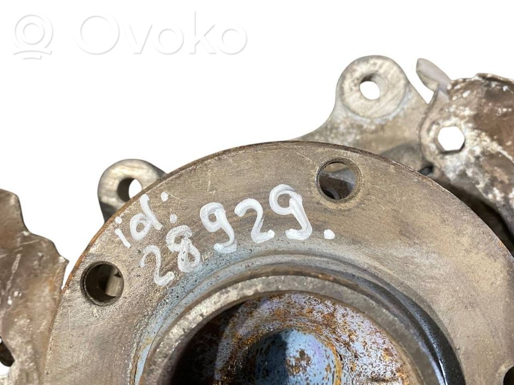 Priekšējā riteņa rumbas vārpstas šarnīrs (stupica, capfa)