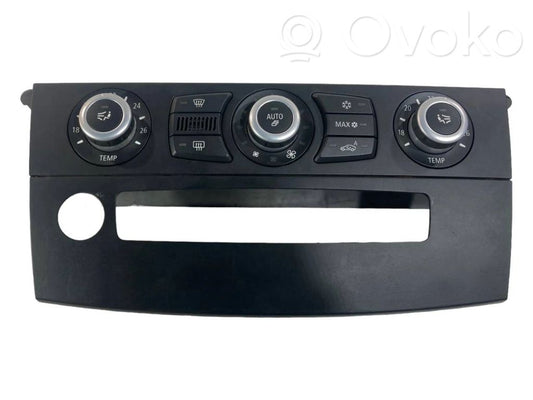 Gaisa kondicioniera / klimata kontroles / salona apsildes vadības bloks (salonā)